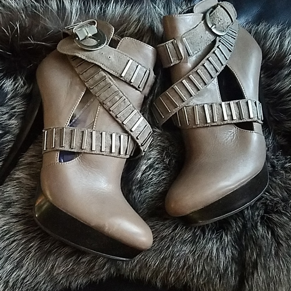 Charles  by Charles David booties